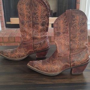 Women's size 9B Ariat boots